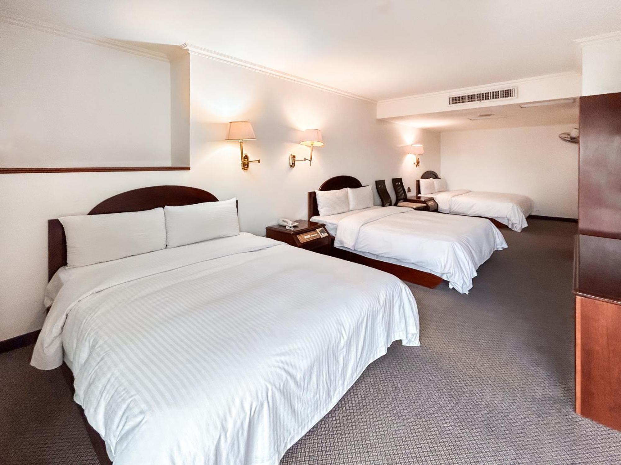 Tzu Chi Hotel Pingtung Dış mekan fotoğraf