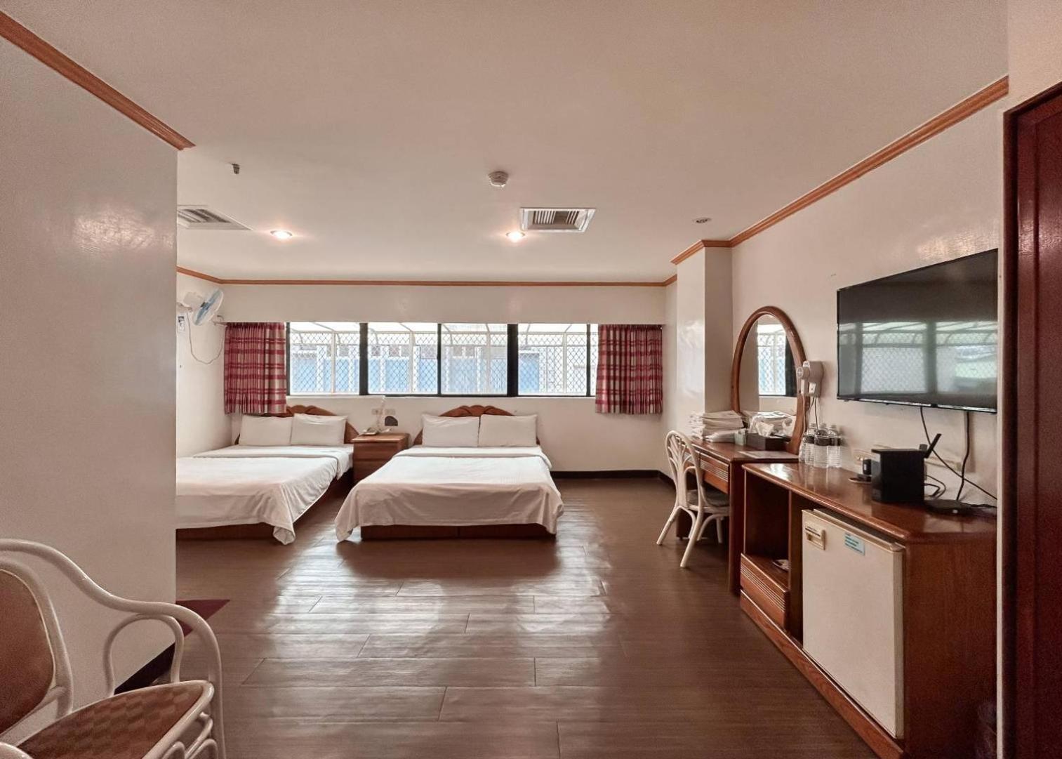 Tzu Chi Hotel Pingtung Dış mekan fotoğraf