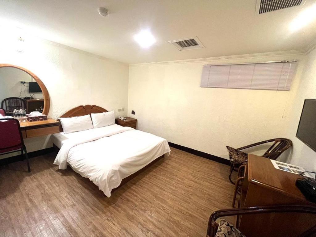 Tzu Chi Hotel Pingtung Dış mekan fotoğraf
